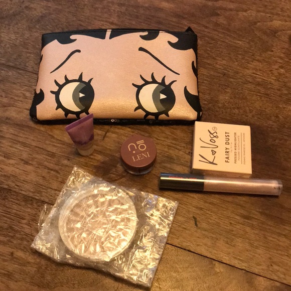 Betty Boop Ipsy Bag W 5 Products!